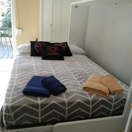 Estudio El Retiro Apartman *